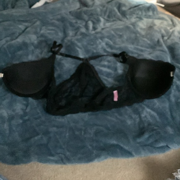 Elegant Black Lace Bra, Front closure, 36 D, Like New - Picture 2 of 2